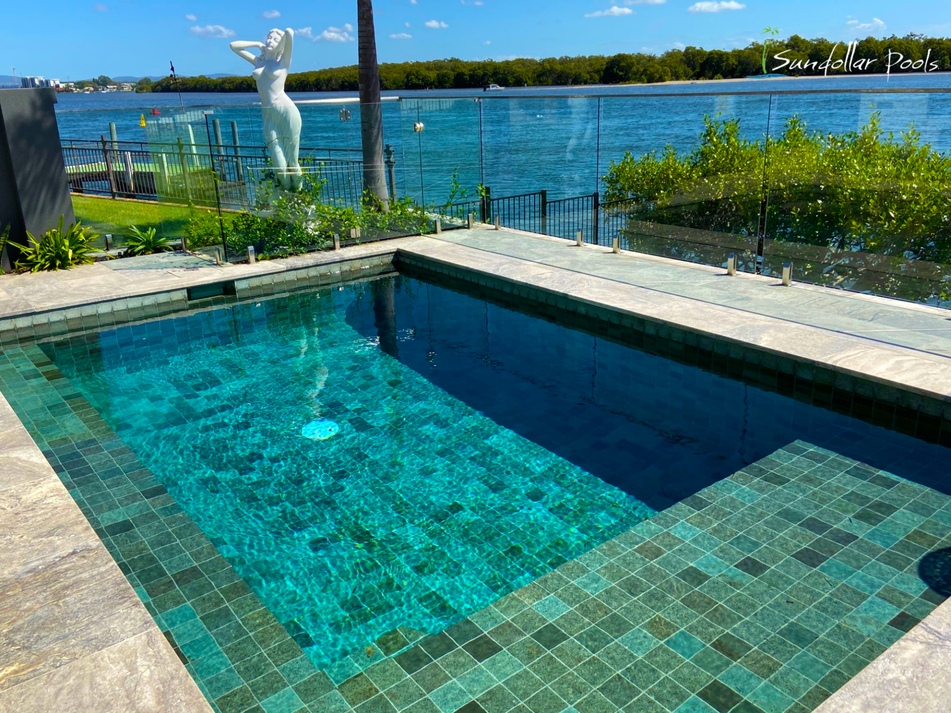 PLUNGE POOLS
