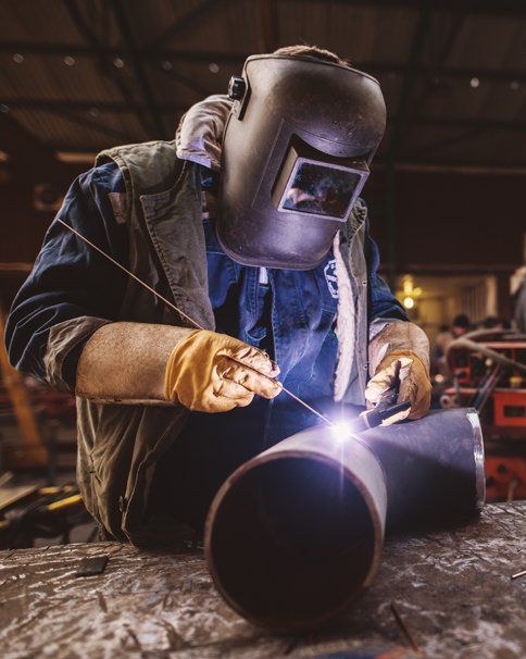 Welding Metal Pipe