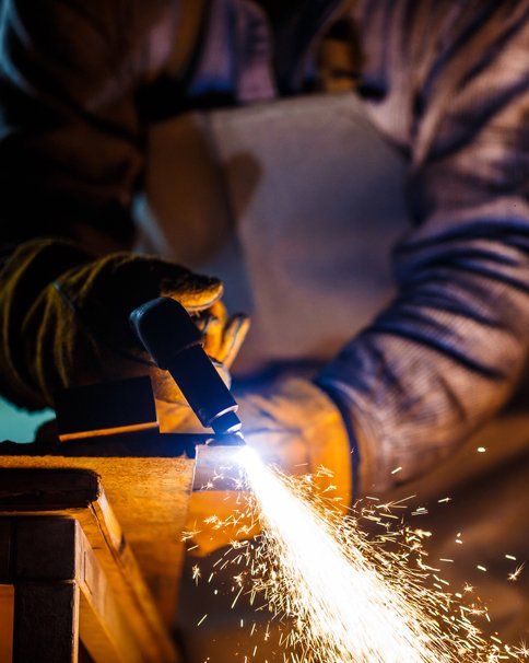 Cutting Metal with Plasma Equipment