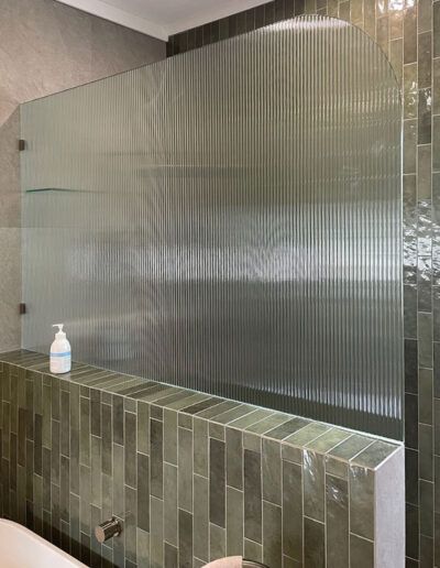 Shower Screen Horizontal — Brisbane, QLD — Euroglass Australia