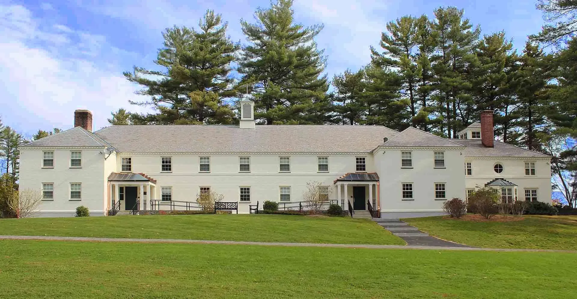 Buck-Dorm-Front
