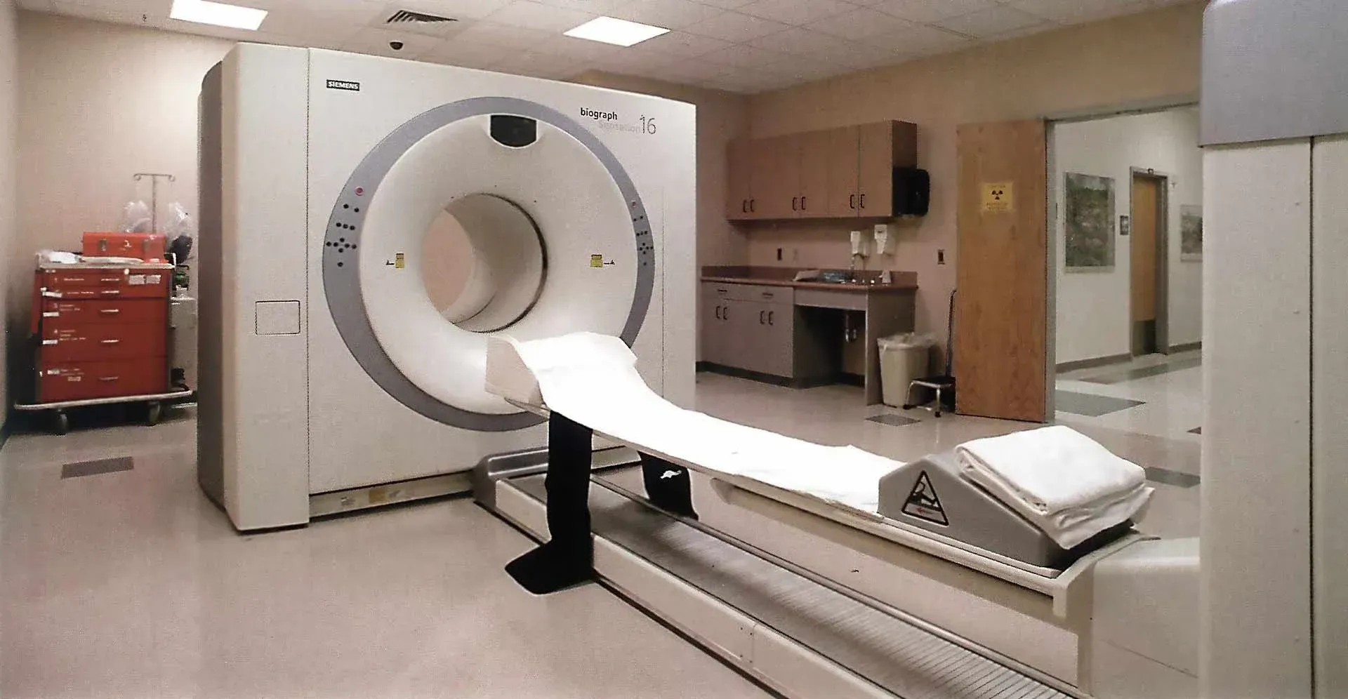 Hospital-Of-St-Raphael-Pet-scanner