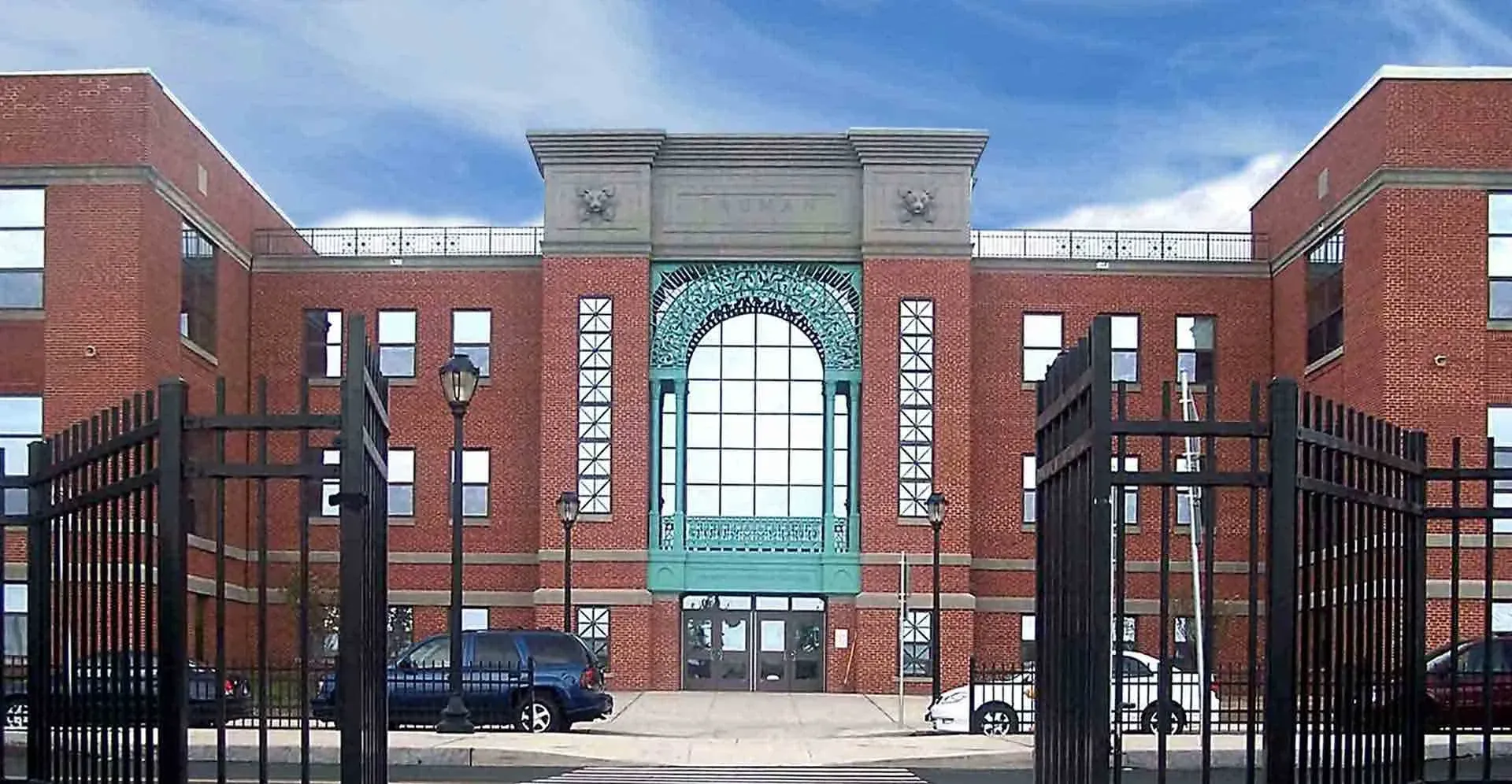 Truman-Elem-Front-Entrance