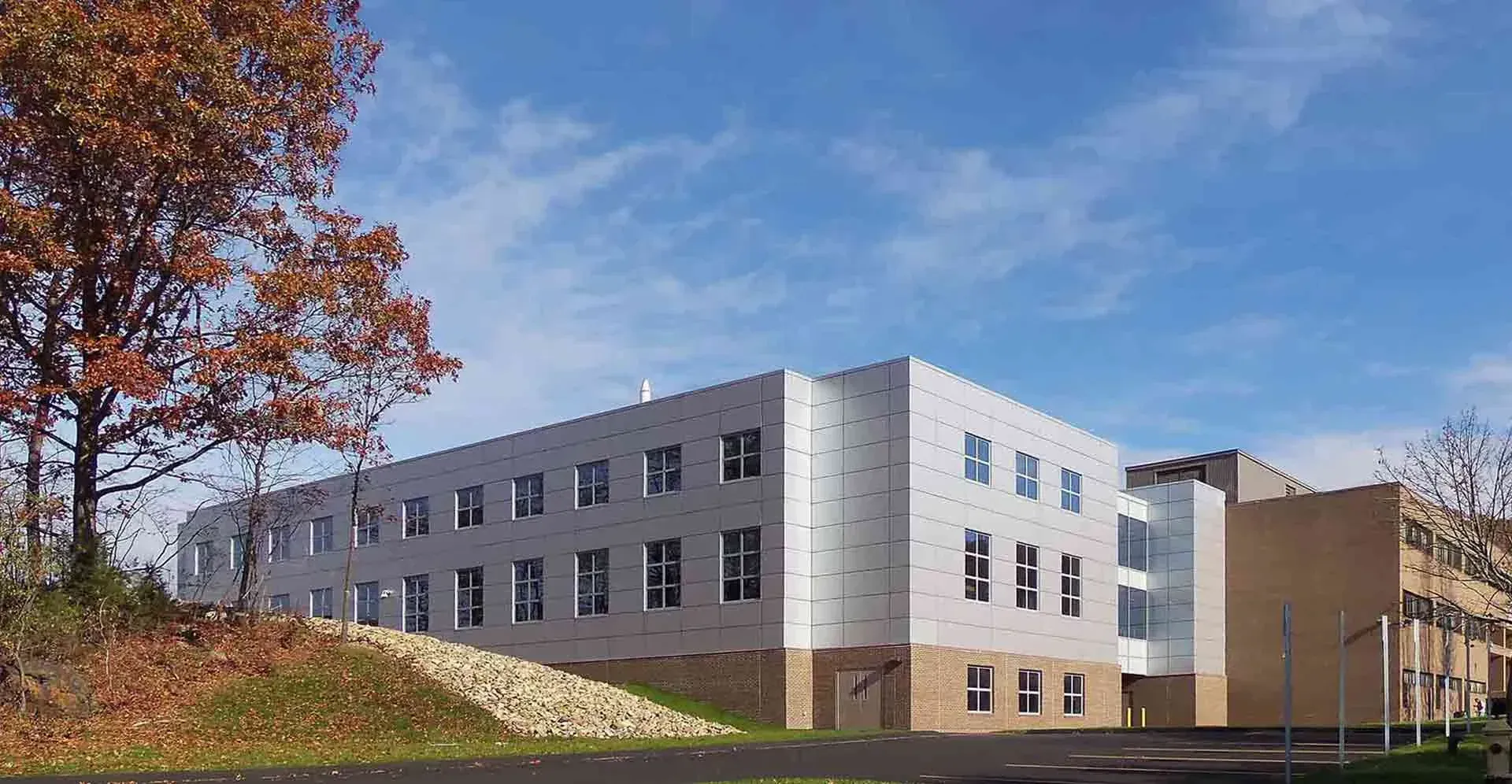 Wallace_addition_exterior