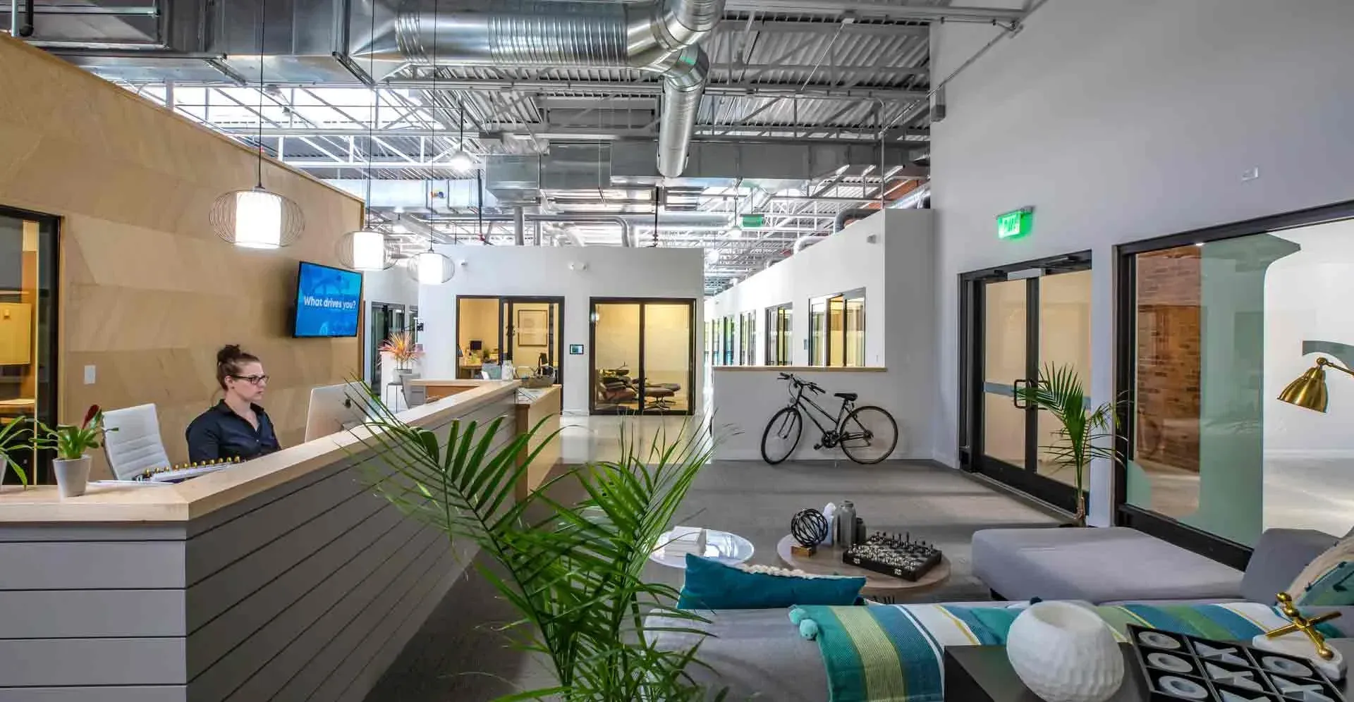 District-cowork-lobby