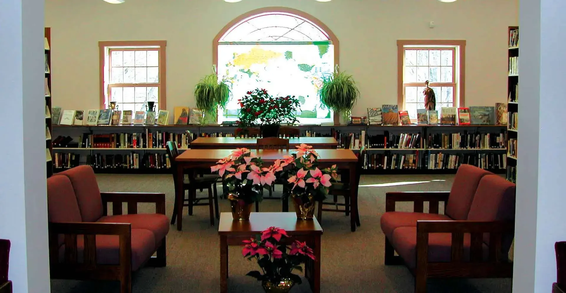 chaplin-library-and-senior-center-library