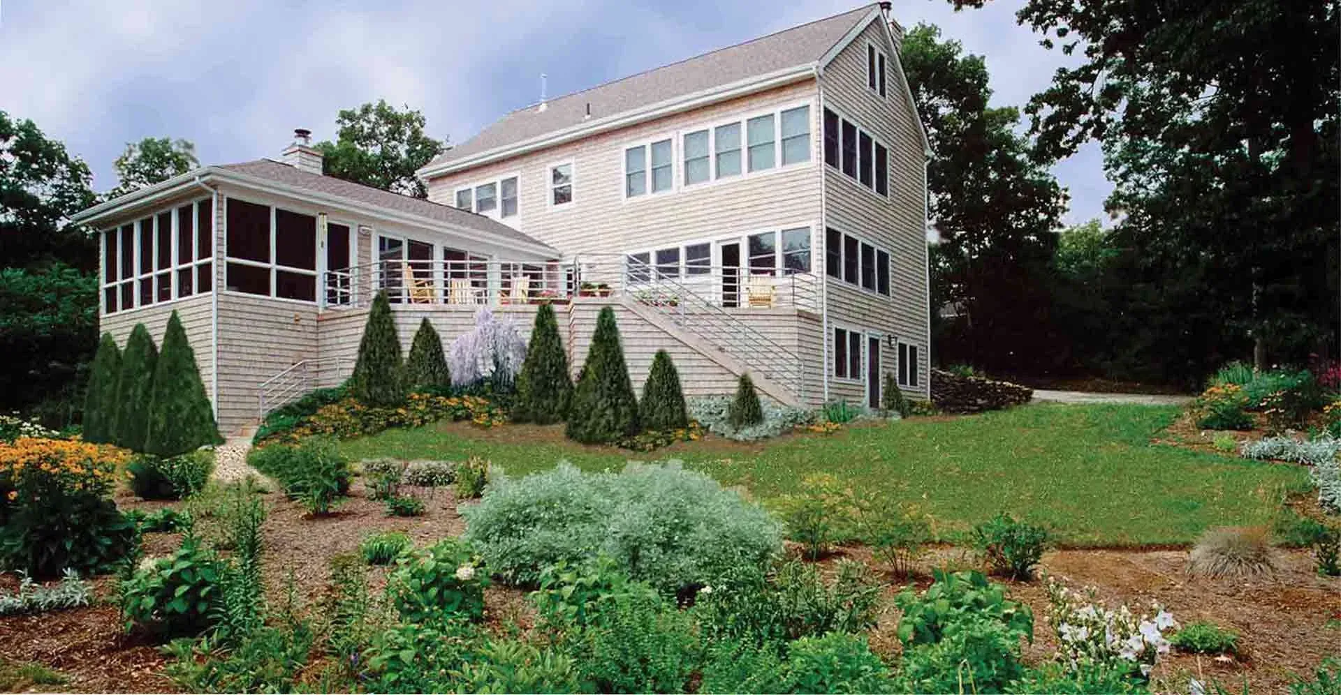 guilford-residence-michon-back-with-landscape