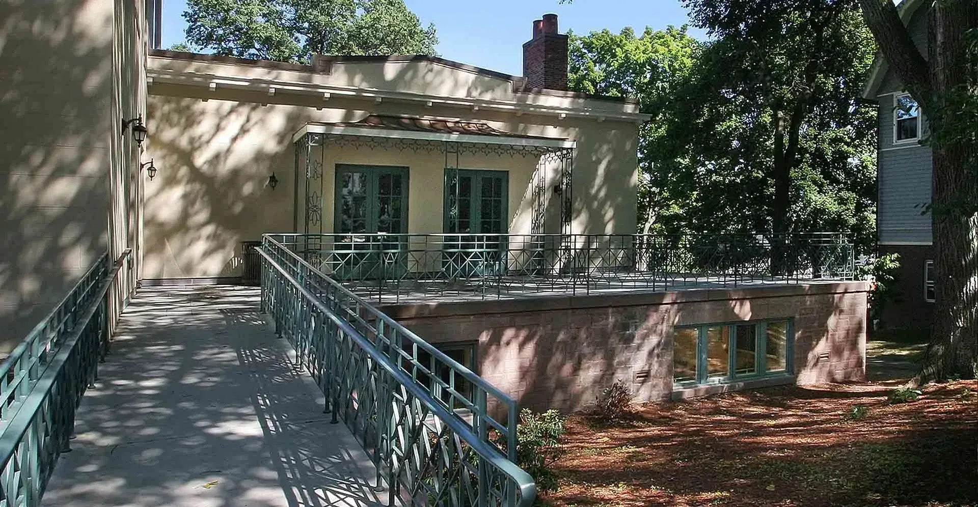 wesleyan-downey-house-ramp
