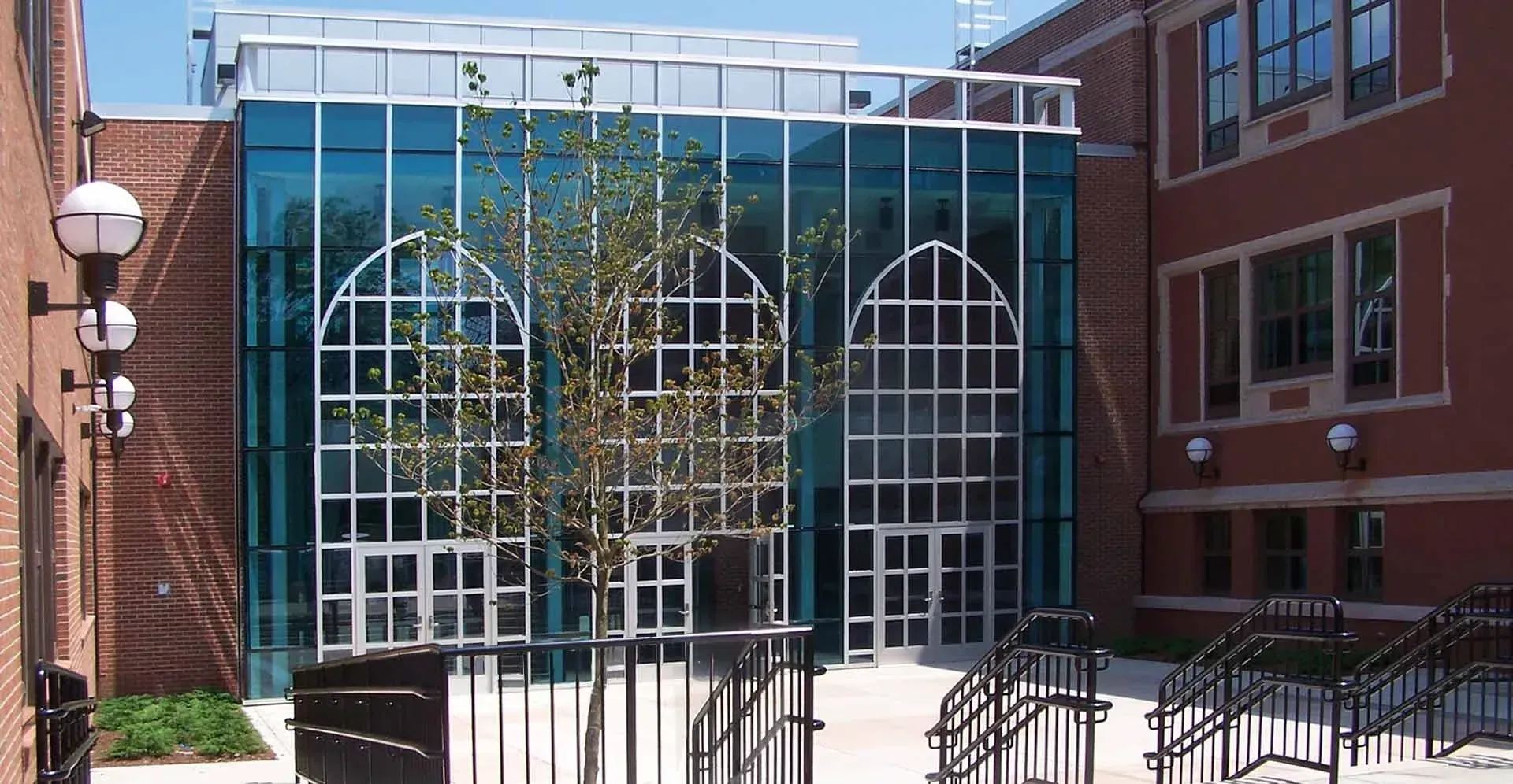 Mauro_sheridan_courtyard_angle