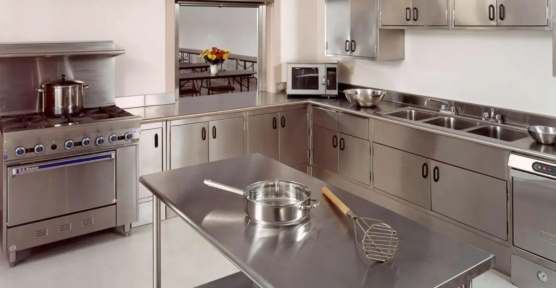 chaplin-library-kitchen