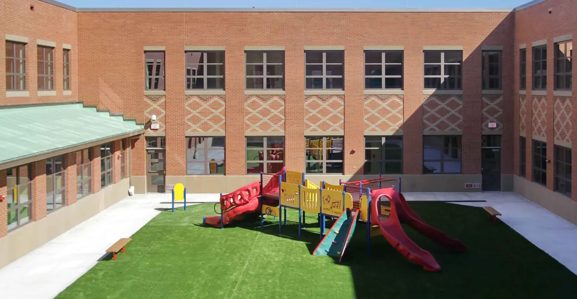 Hill_courtyard