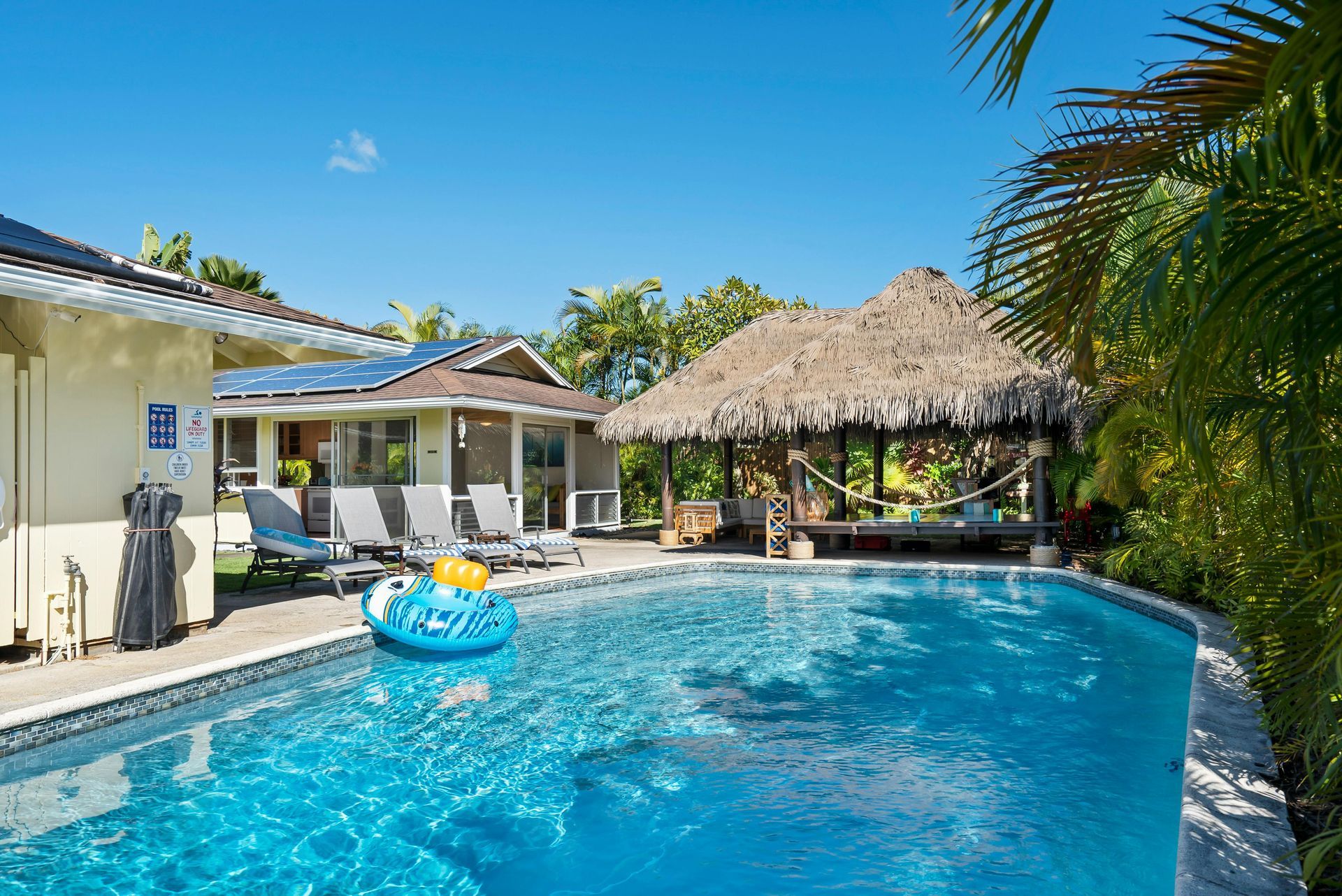 A clean residential swimming pool serviced by Southern Sun Pool Service
