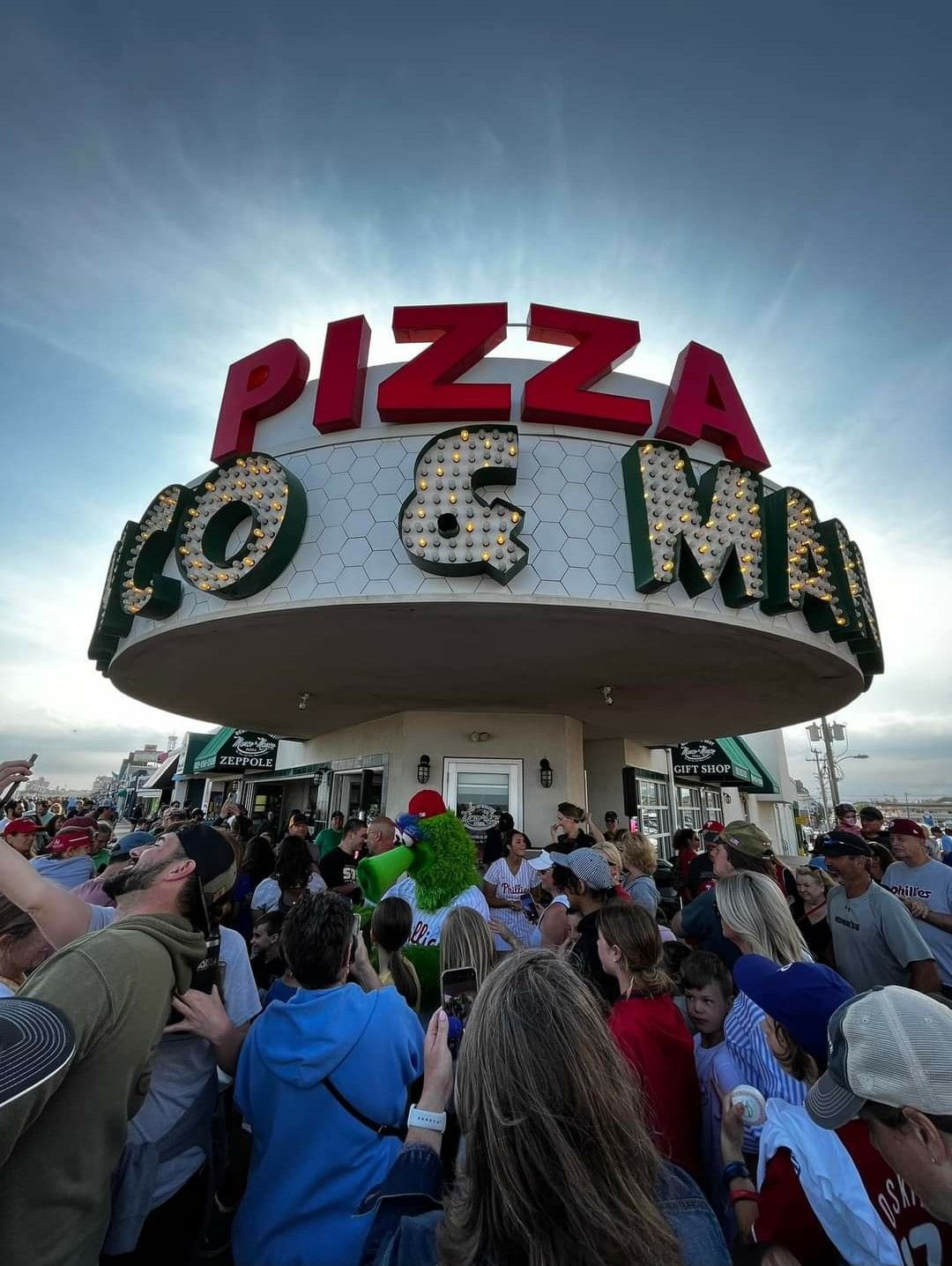 Pizza sign