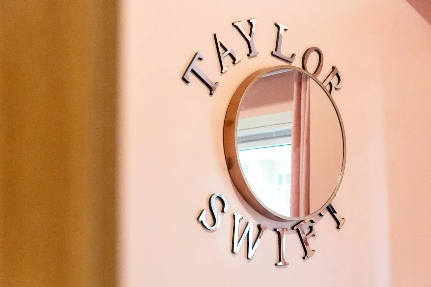 A mirror with the name Taylor Swift on it at Bayshore Luxe by Prime, Manila