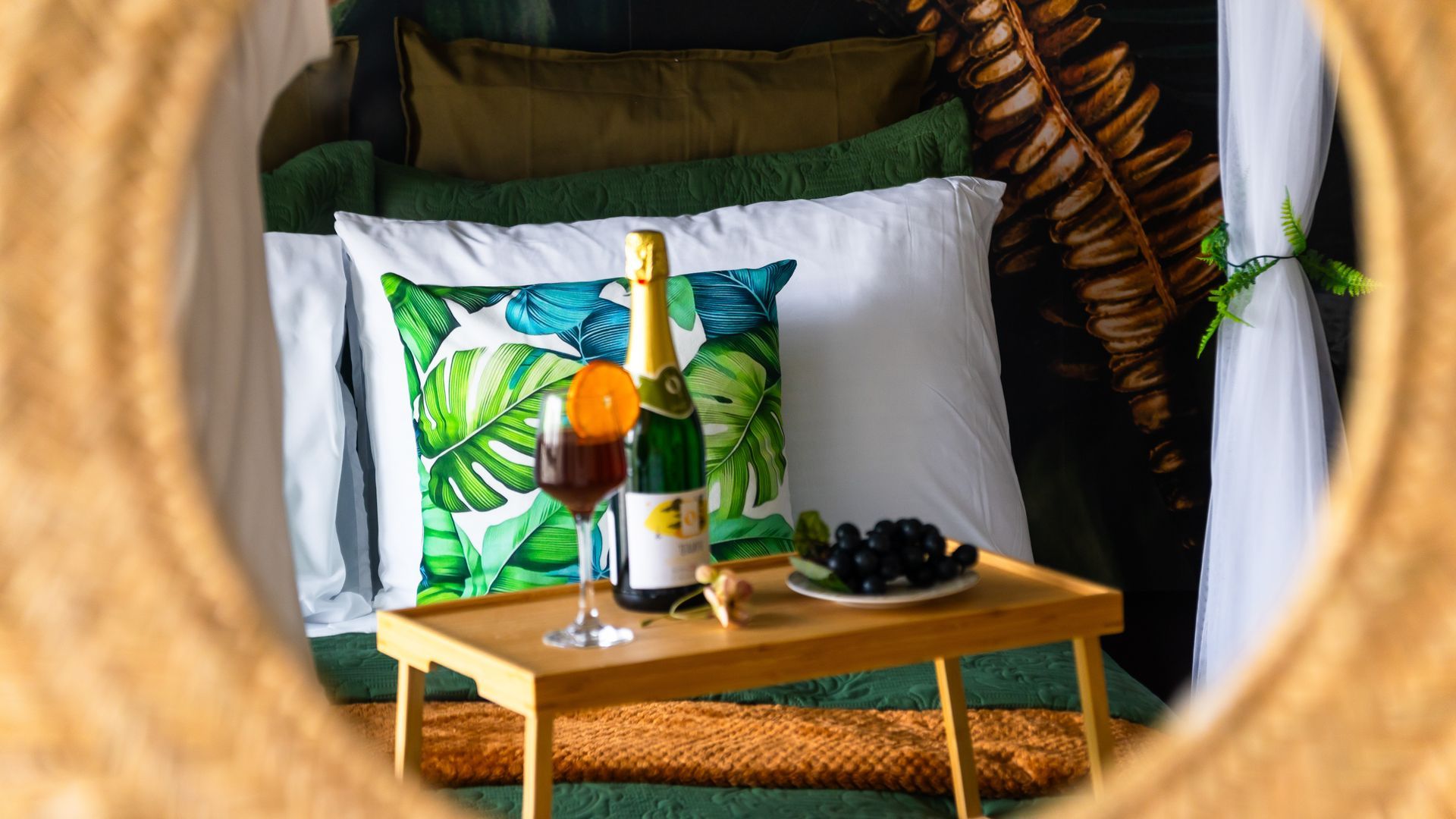 Pillows and cushions with a breakfast table, mirror view