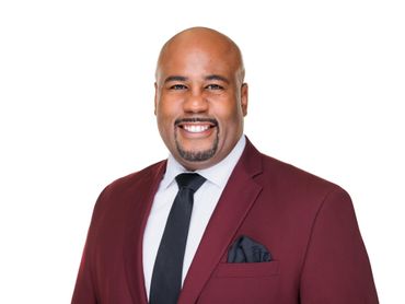 Treasurer headshot