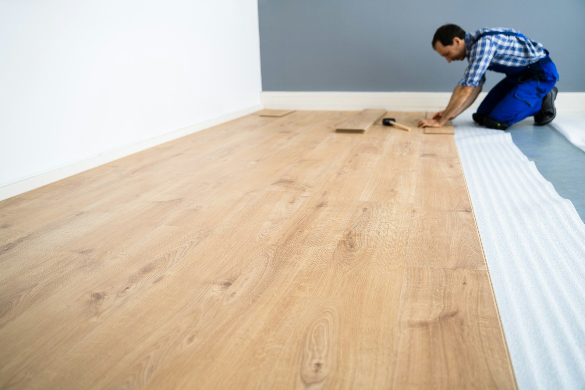 Install Laminate Flooring