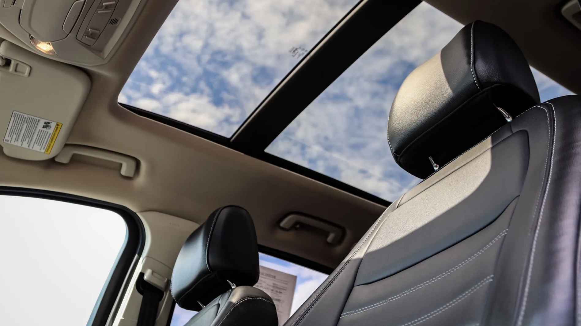 Prevent Car Window Tint Bubbling with Pro Installation