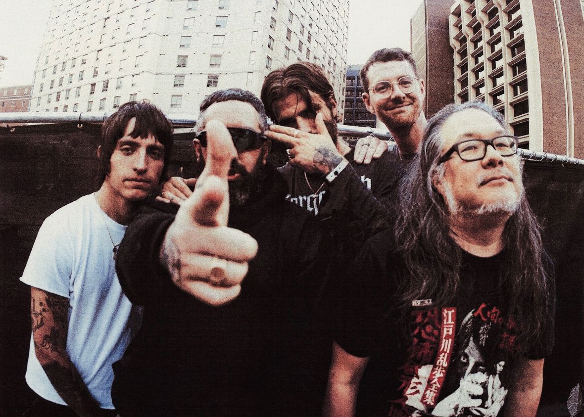 Nothing retorna a São Paulo em 2027 com turnê do álbum a short history of decay