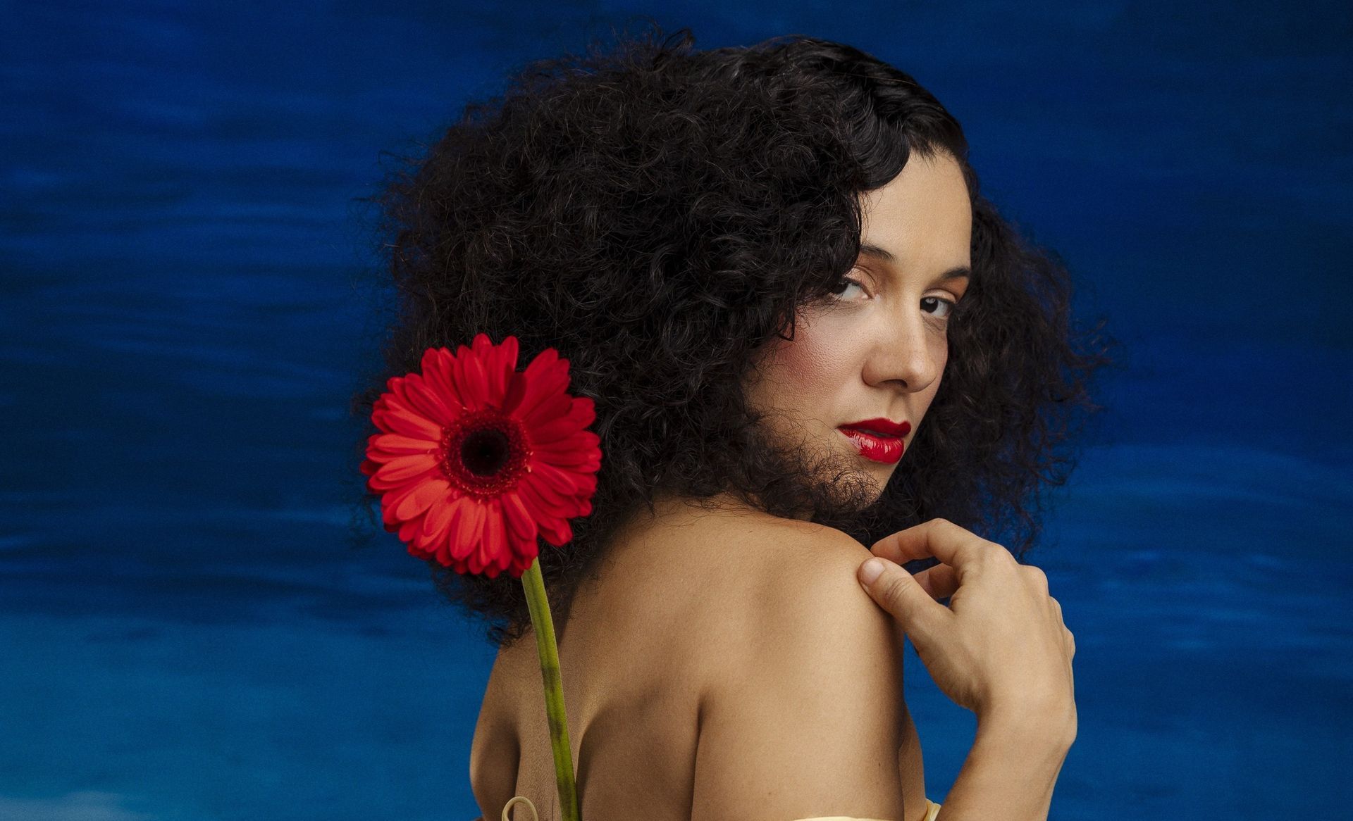 Walerie Gondim estreia show dedicado a Gal Costa após interpretar a cantora no teatro