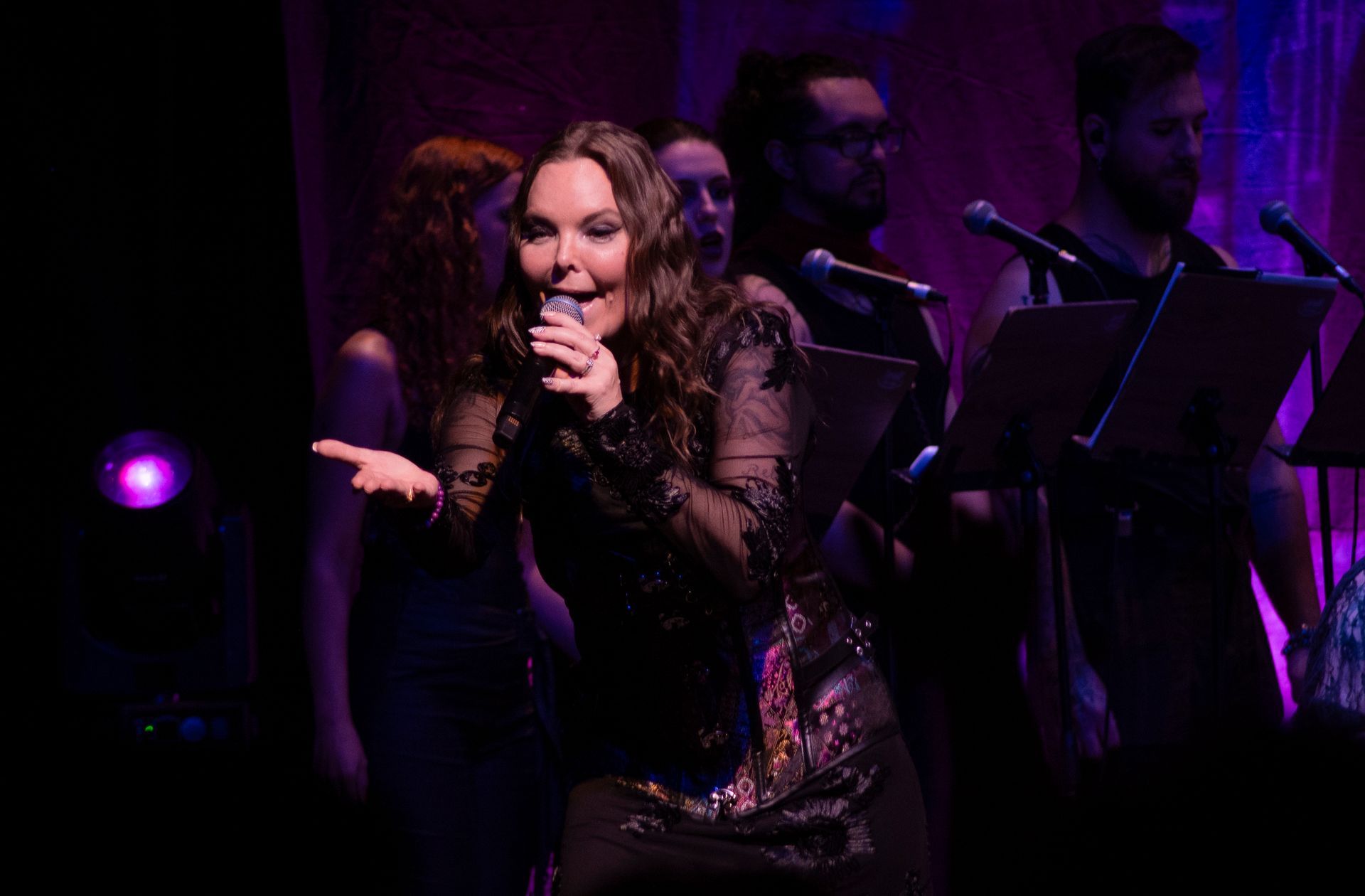Cobertura: Anette Olzon (SP)