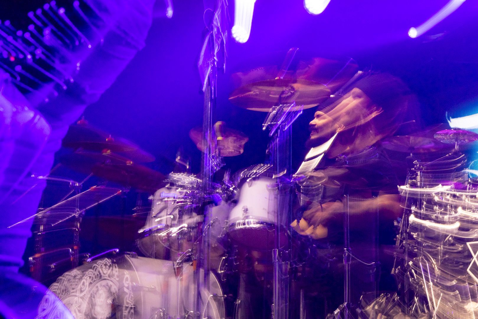throw me to the wolves em SP