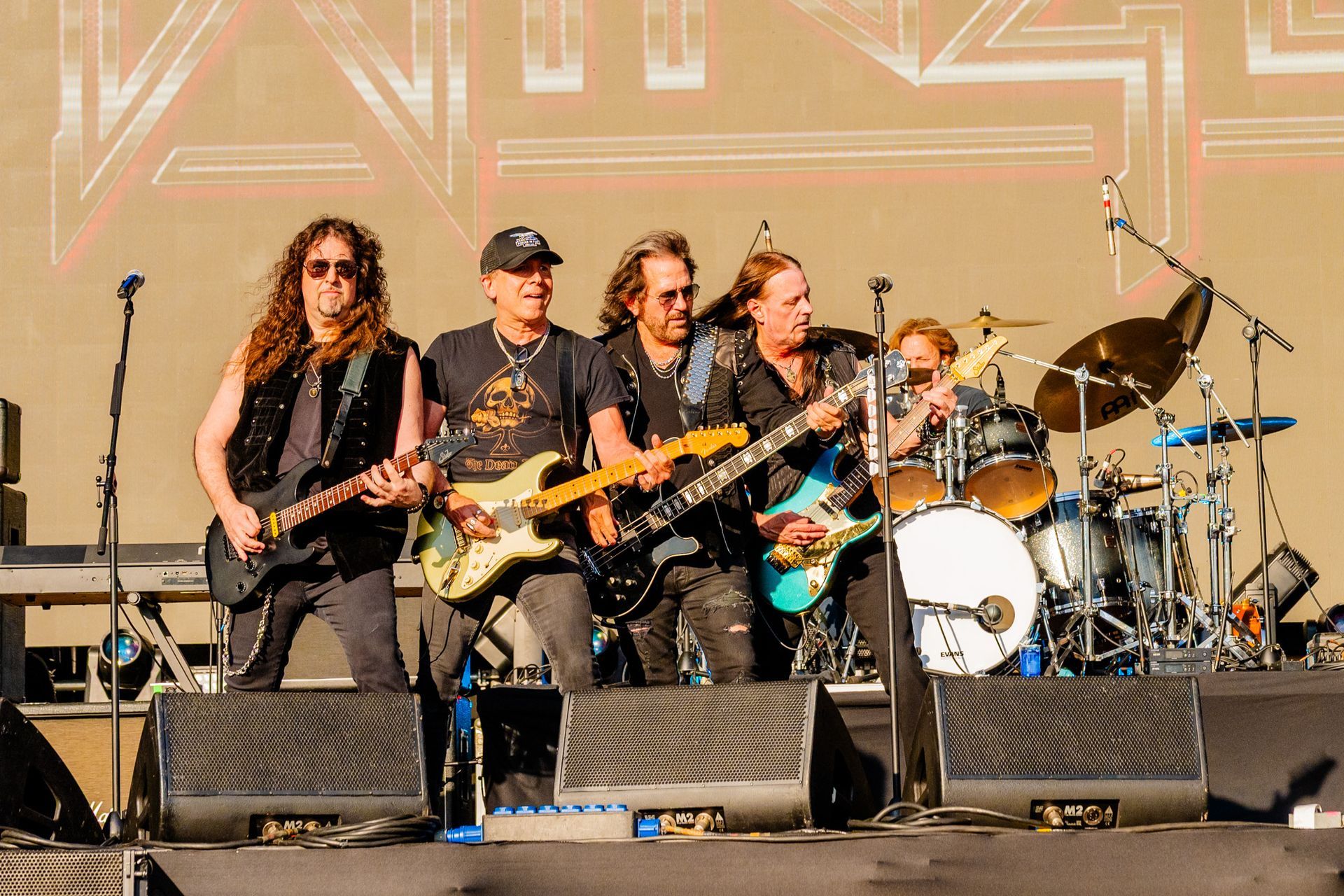 winger no bangers open air