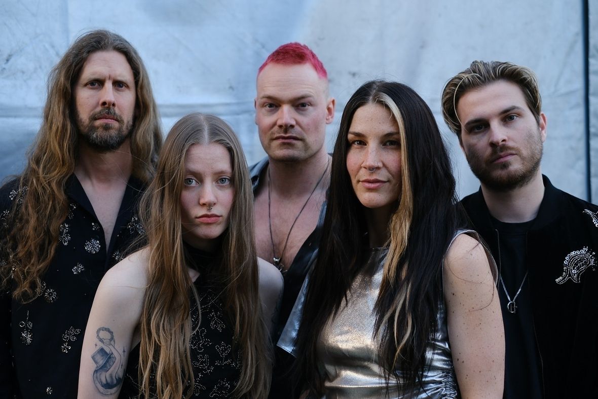 Charlotte Wessels anuncia show solo em São Paulo na véspera do Liberation Festival