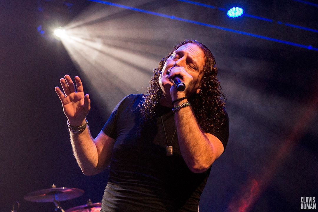 Fabio Lione apresenta Dawn of Victory com orquestra em seis cidades brasileiras