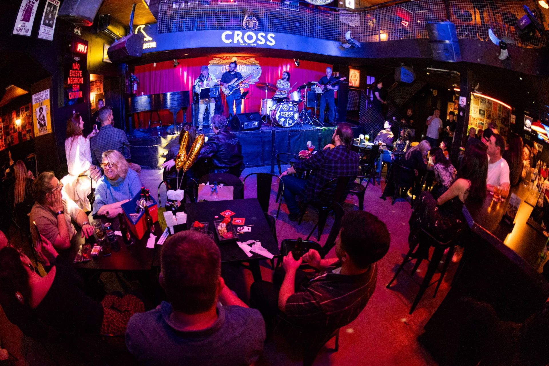Décio Caetano Trio encerra projeto Jazz & Classics no Crossroads nesta quinta-feira