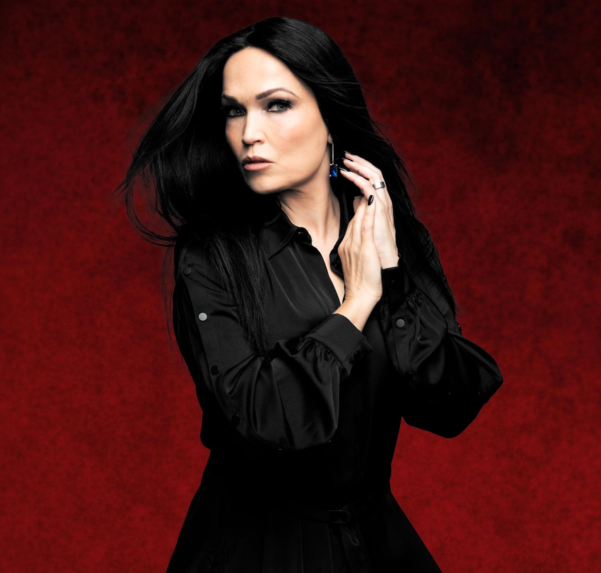 Tarja Turunen leva seu Natal sombrio a São Paulo