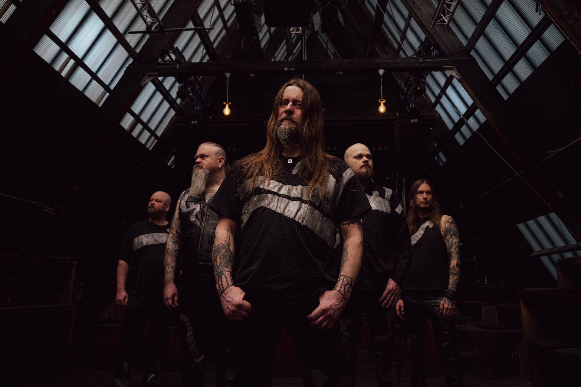 Enslaved anuncia “Mið”, novo álbum de estúdio, e lança “Solar Will”