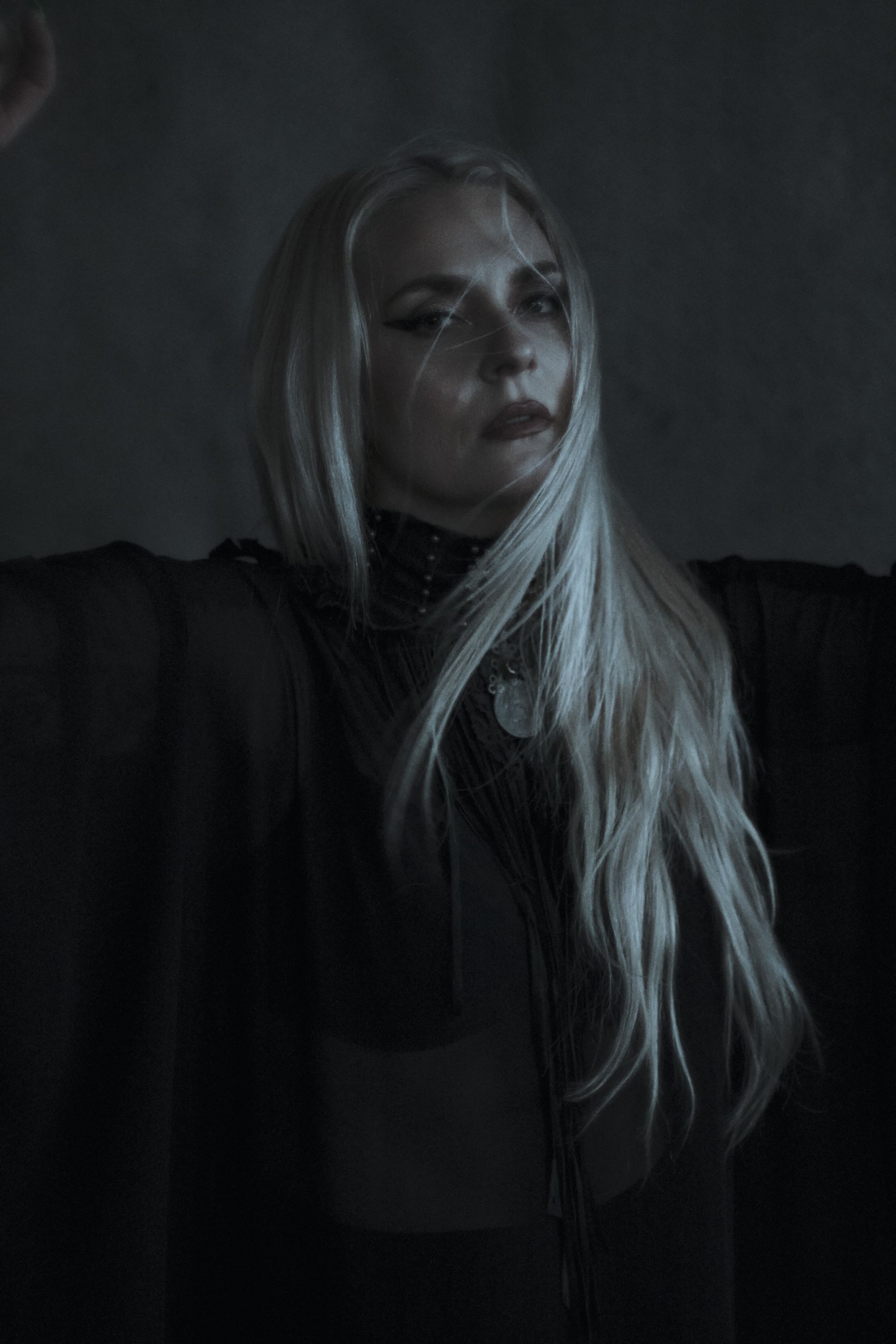 Eivør lança “Verjugarðar / Walls” antes de novo álbum