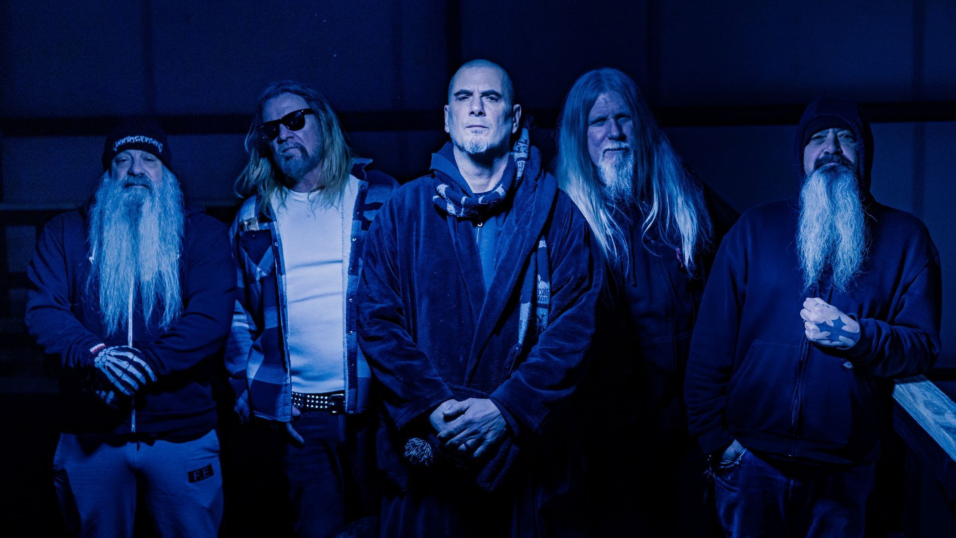 DOWN anuncia “Volume V” e lança “Blood Oath”