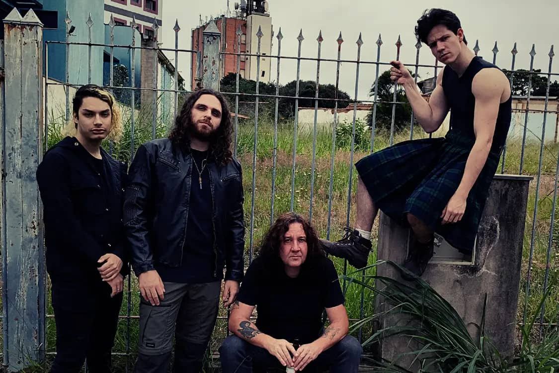 Fabiano Negri e Bebê Diabo transformam a dor da depressão em heavy metal no novo single “Greetings F