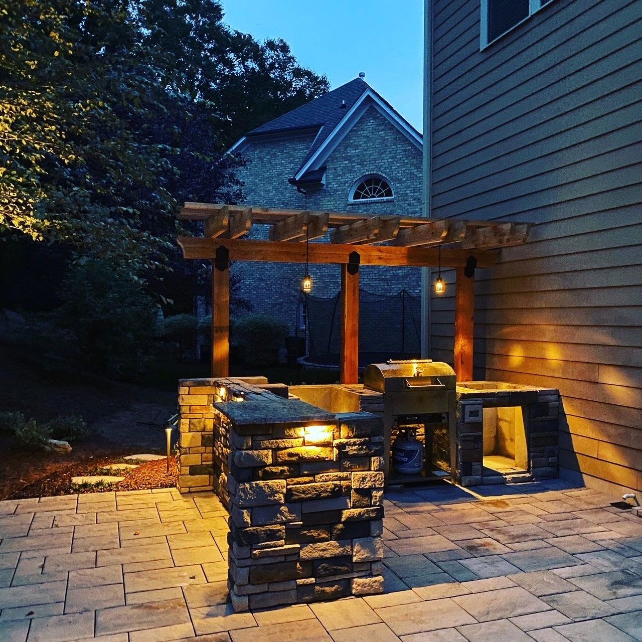 Outdoor Lighting Raleigh, Apex & Wake Forest, NC Brookscapes LLC