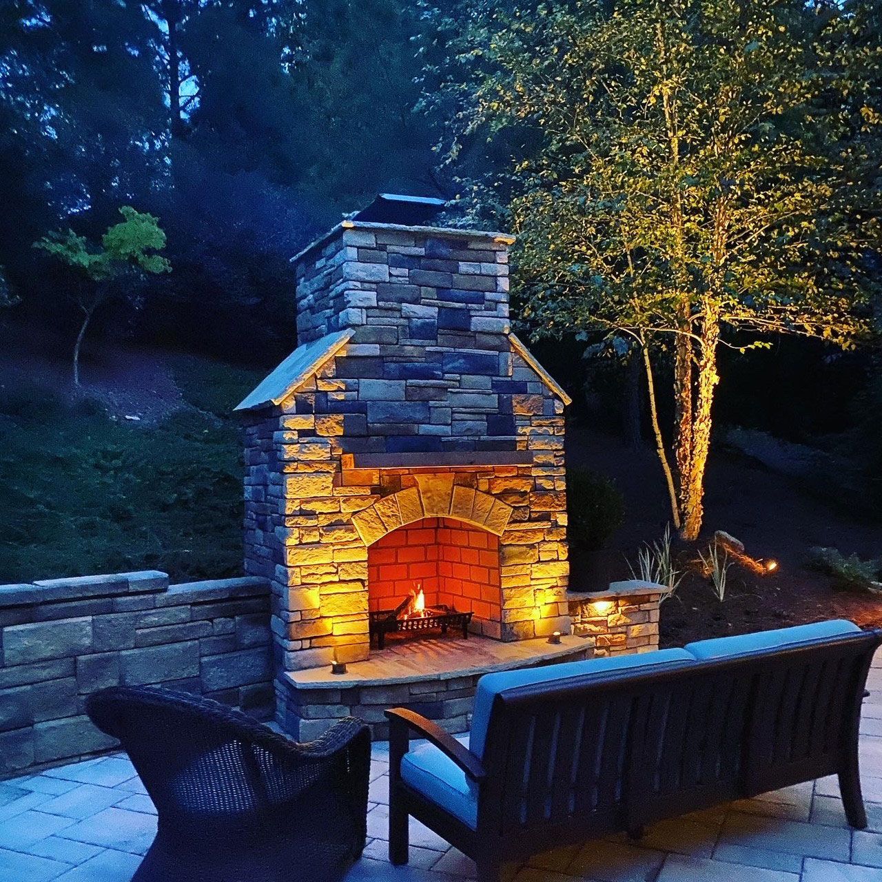 Outdoor Lighting Raleigh, Apex & Wake Forest, NC Brookscapes LLC