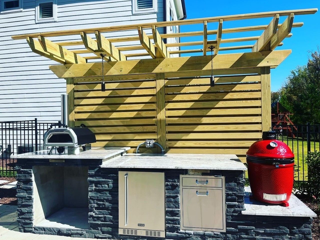 Outdoor Kitchens 22
