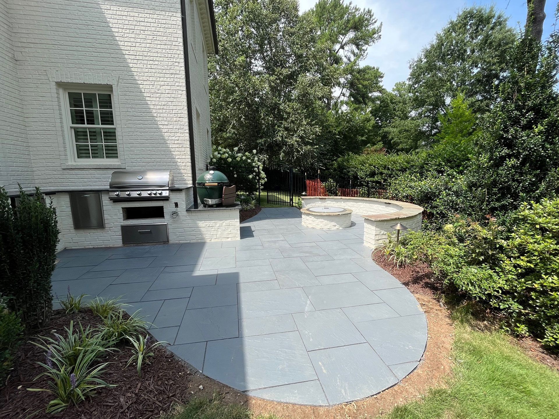 Outdoor Kitchens 26
