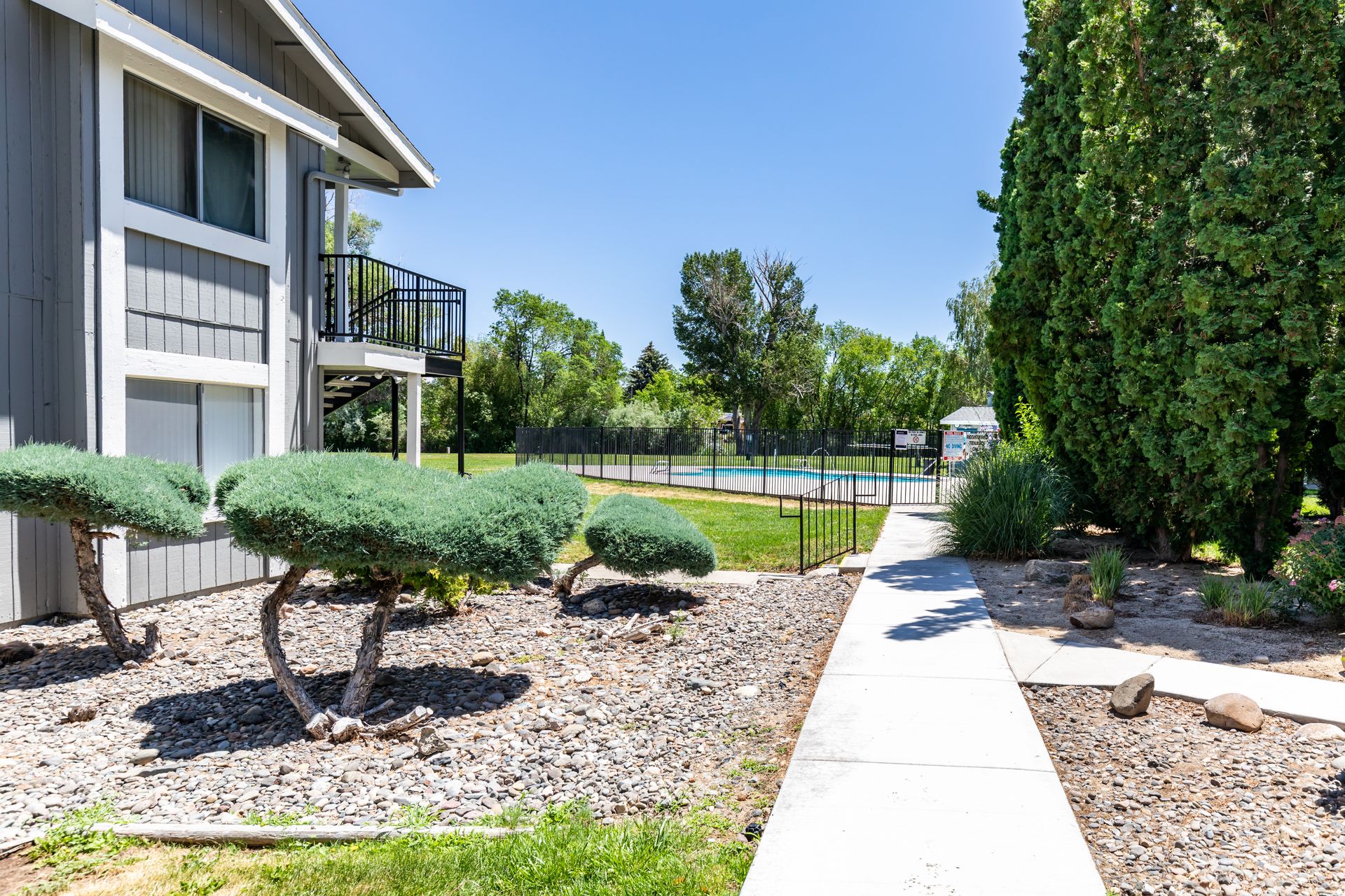 Shoreline Plaza Apartments Reno, NV