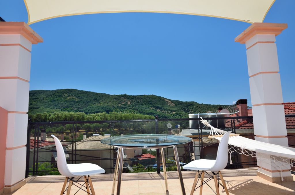Villa Ektoras maisonette balcony