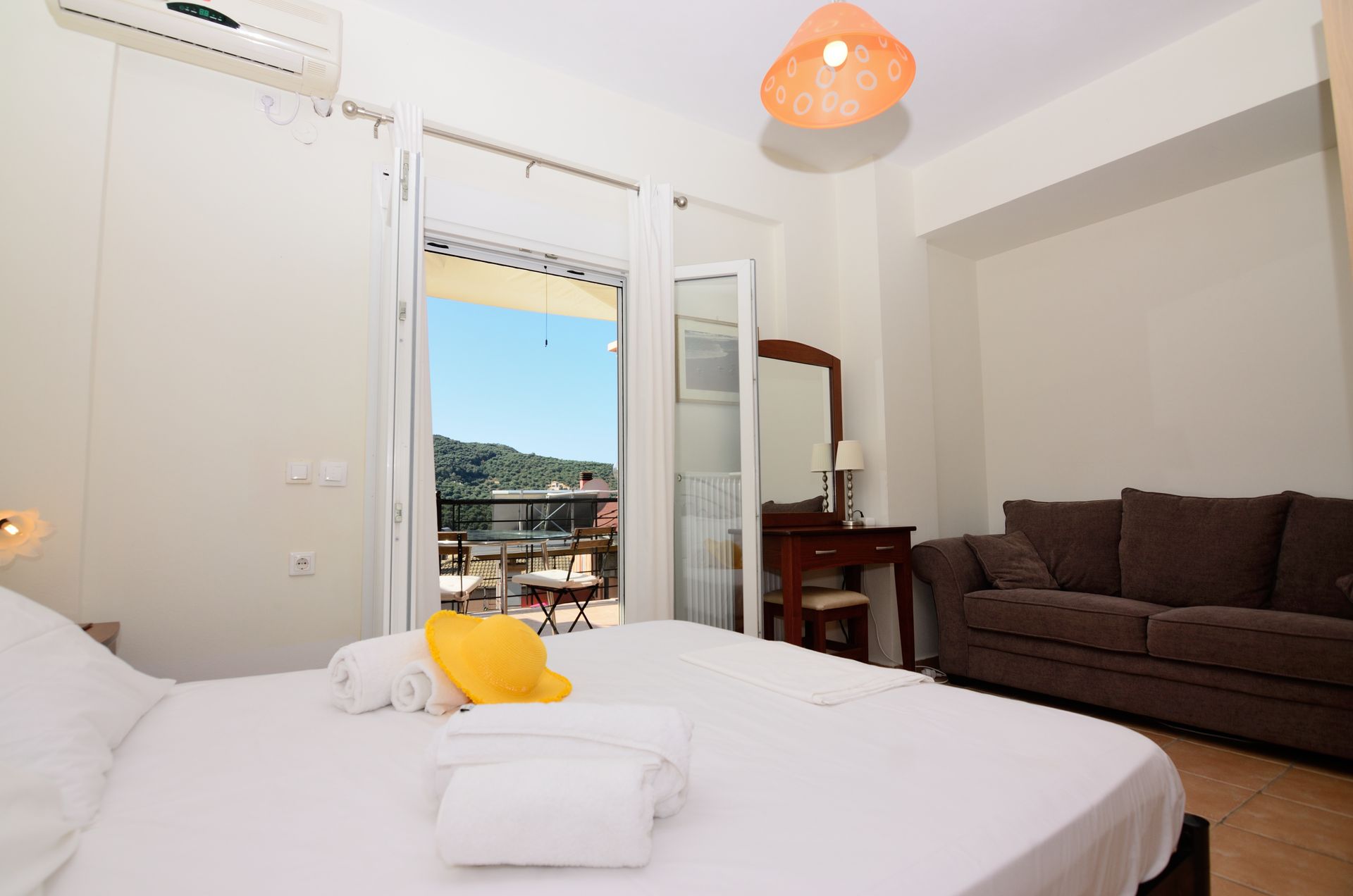 Villa Ektoras maisonette master bedroom