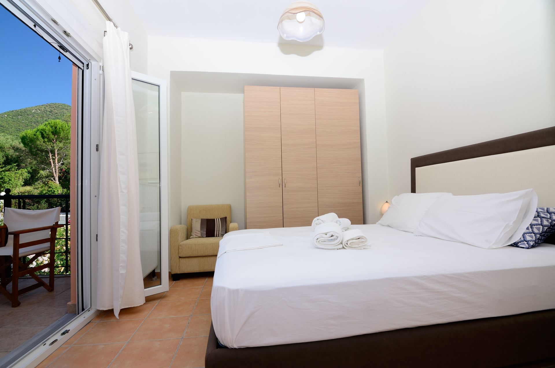Villa Ektoras Maisonette master bedroom