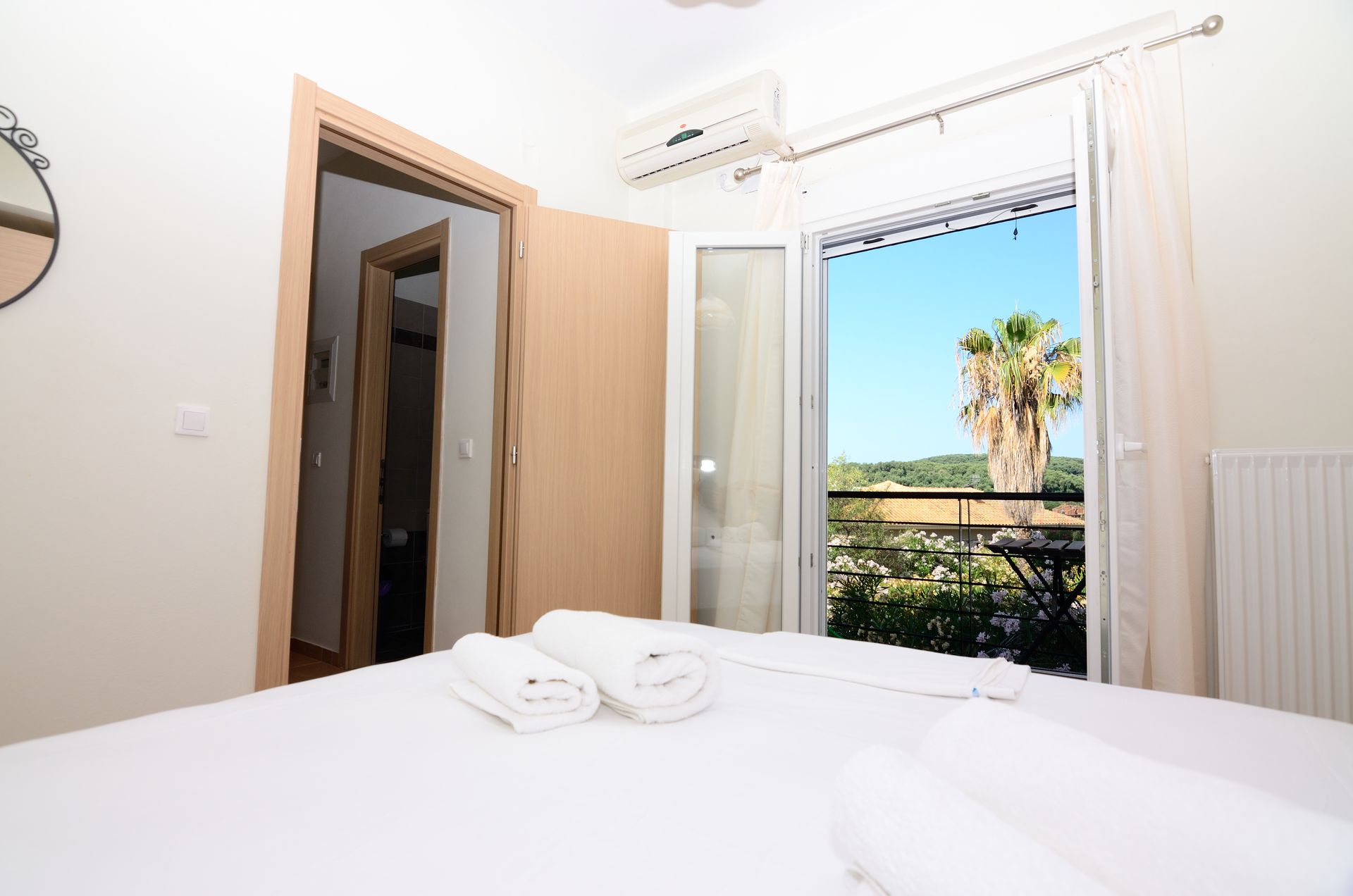 Villa Ektoras maisonette master bedroom
