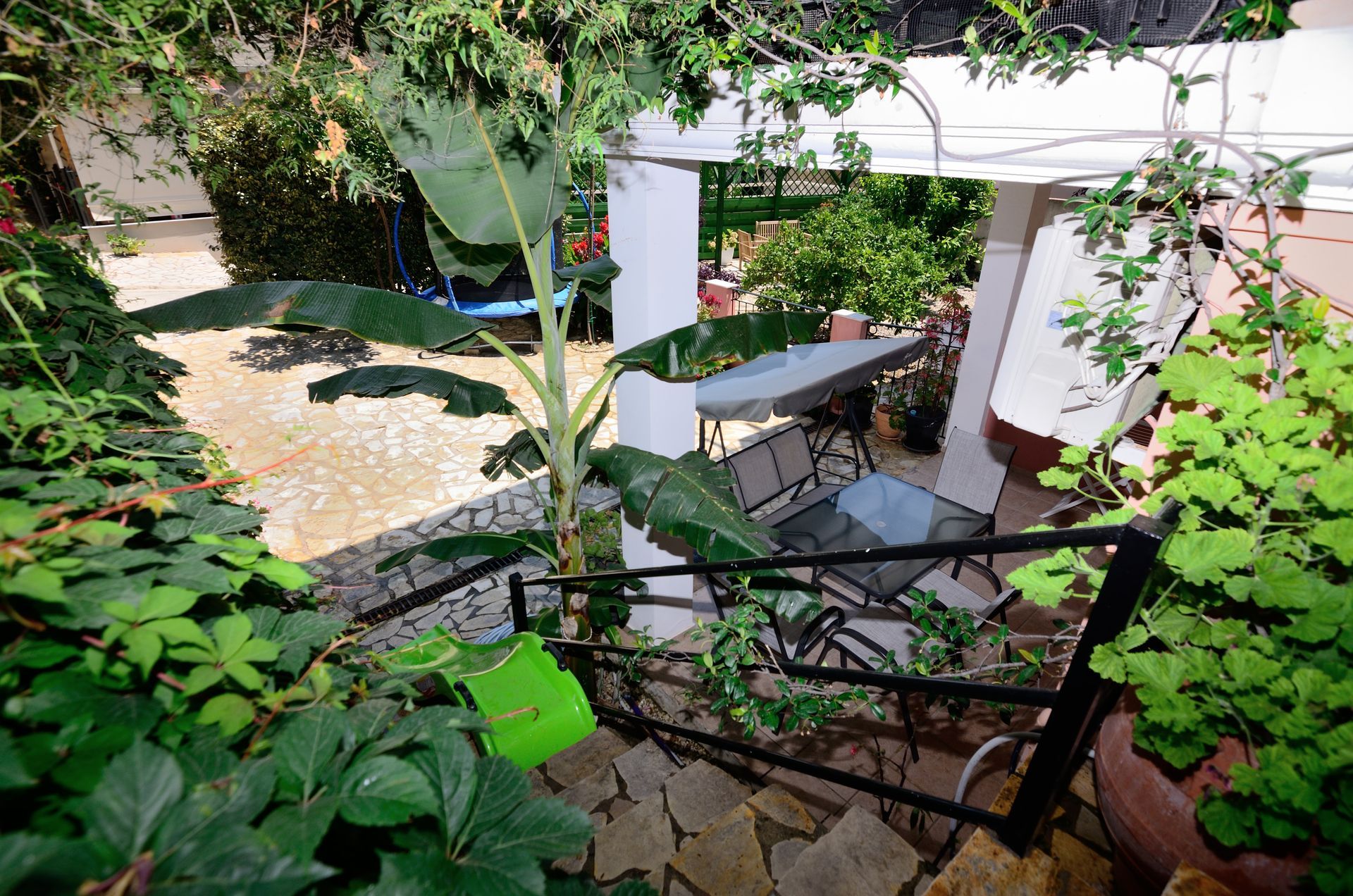 Villa Ektoras gardens