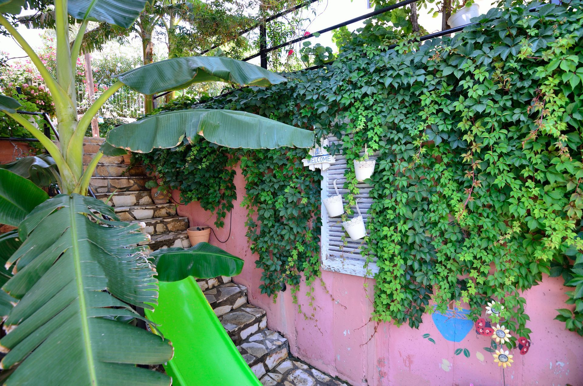 Villa Ektoras gardens
