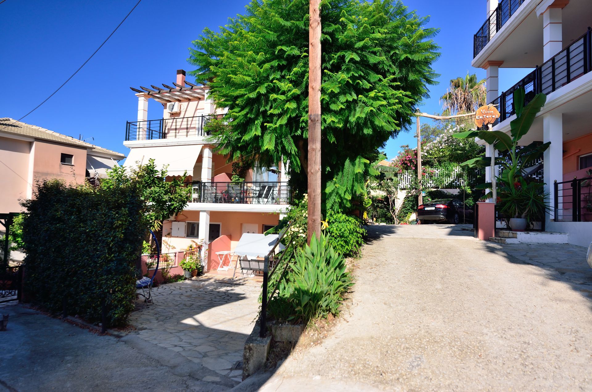 Villa Ektoras gardens