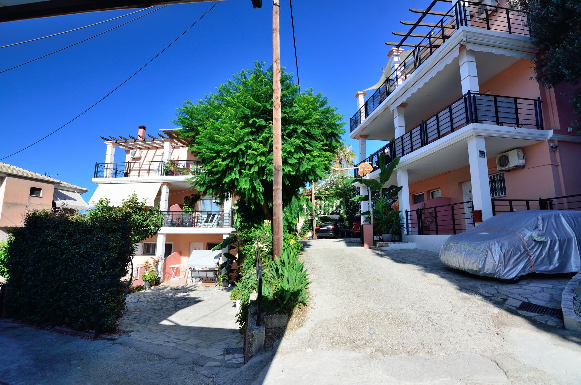 Villa Ektoras gardens