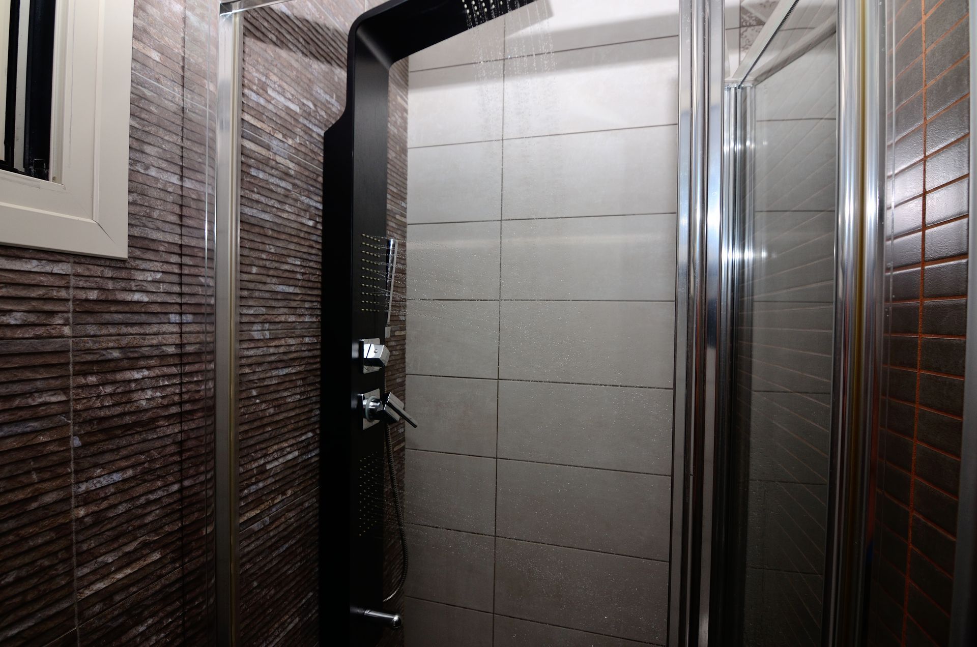 Villa Yvonne bathroom