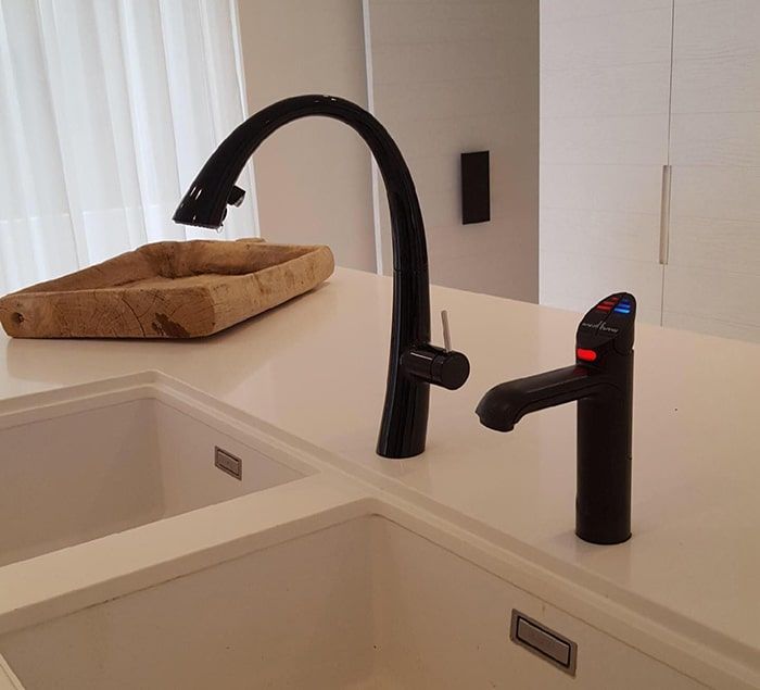 Zip taps